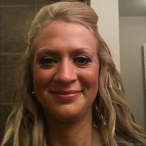 Meet your Posher, Felicia